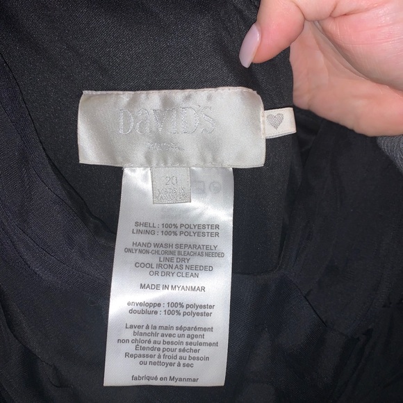 David’s Bridal bridesmaid dress - Picture 3 of 13